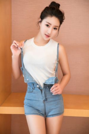 欧美透明情趣内衣秀_1080P完整视频观看